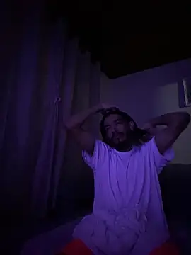 Mineirinho043 online show from June 14, 2:35 am
