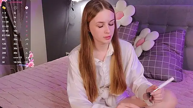 soft babe online show from October 12, 7:35 pm