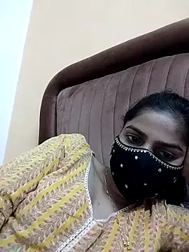fuungirl38 online show from May 2, 1:38 pm