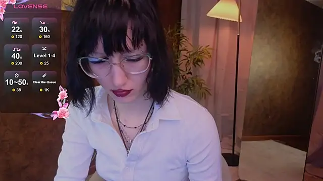 Snapshot of lissaros chatting on March 18, 4:47 am lissaros online show from March 18, 4:47 am