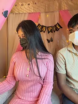 Snapshot of hotgirlpriya789 chatting on December 16, 3:28 pm hotgirlpriya789 online show from December 16, 3:28 pm