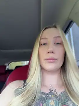 Snapshot of Pussy_Drive03 chatting on July 18, 3:00 am Pussy Drive03 online show from July 18, 3:00 am