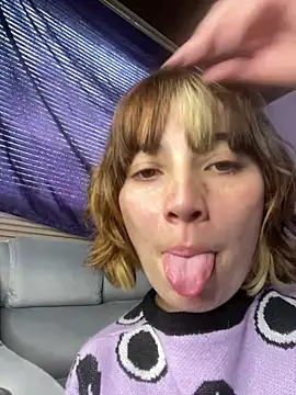 Maggie Geller online show from February 17, 4:37 pm