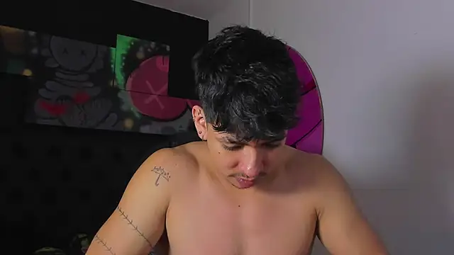 ISAAC CRYSTON online show from October 30, 7:25 pm