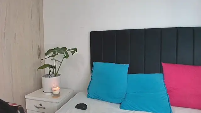 MarianaGiiiL online show from February 15, 11:28 am