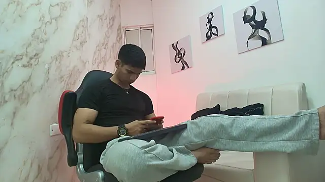ANDRES STUD online show from December 18, 4:18 am