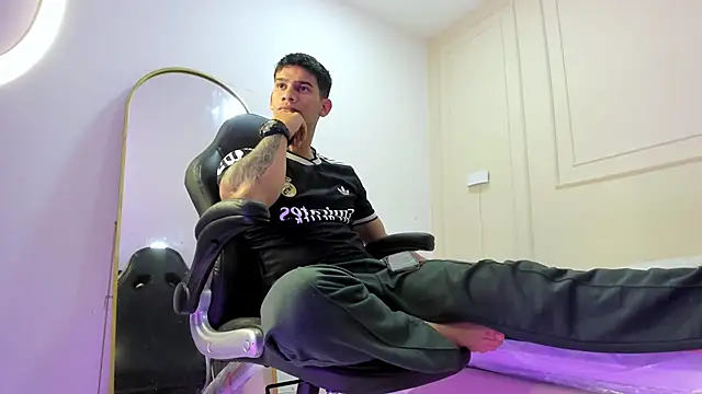 ANDRES STUD online show from June 15, 3:31 am