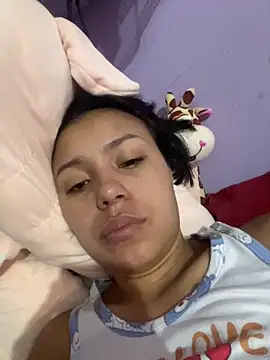 Snapshot of julieta_fn chatting on June 2, 12:07 pm julieta fn online show from June 2, 12:07 pm