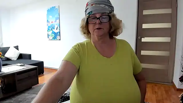 Snapshot of NoraJohnson6 chatting on September 11, 6:02 am NoraJohnson6 online show from September 11, 6:02 am