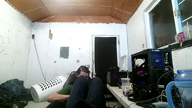 nuttyking2022 online show from October 3, 5:48 am