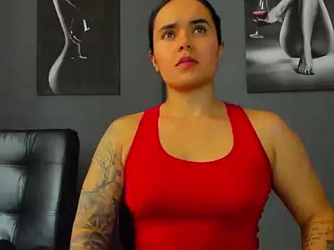 Snapshot of karlyjons12 chatting on November 27, 4:42 pm karlyjons12 online show from November 27, 4:42 pm