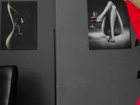 karlyjons12 online show from January 8, 5:04 pm