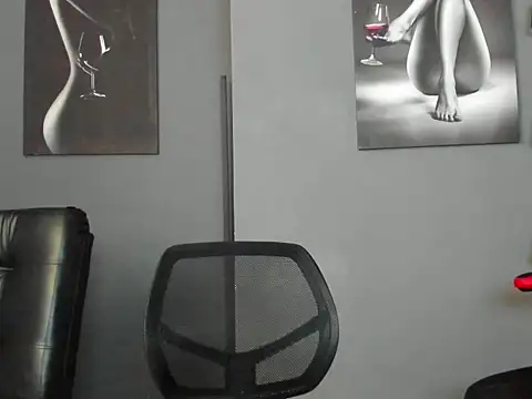 karlyjons12 online show from February 10, 12:09 pm