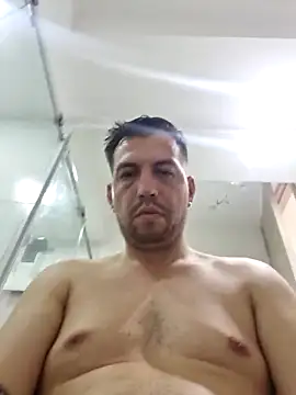 reyarturs13 online show from March 12, 5:28 pm