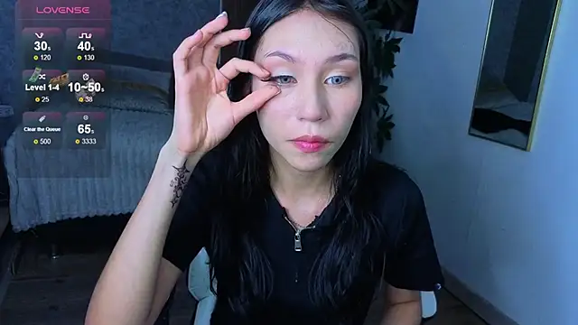 Snapshot of Miaa_Lee7 chatting on July 18, 9:40 pm Miaa Lee7 online show from July 18, 9:40 pm