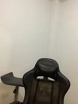 Snapshot of tinalove7 chatting on March 6, 2:19 am tinalove7 online show from March 6, 2:19 am