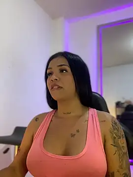 tinalove7 online show from May 17, 1:14 am