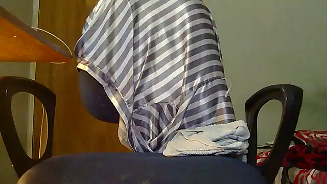Snapshot of blondiebbc chatting on June 21, 3:58 pm blondiebbc online show from June 21, 3:58 pm