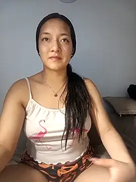 Snapshot of CuteHarper chatting on November 15, 1:47 am CuteHarper online show from November 15, 1:47 am