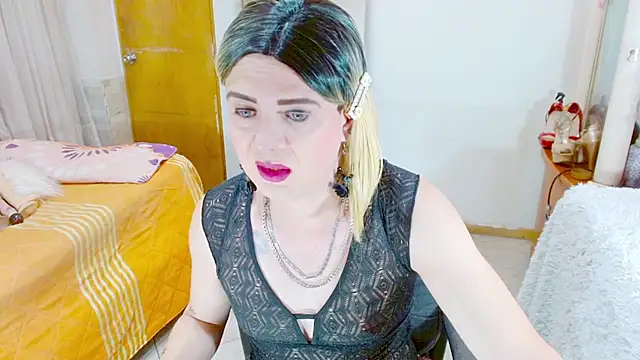 Dolldirtyxxx online show from June 20, 5:21 am