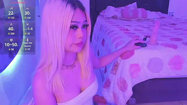  Charlottequeen online show from March 13, 4:27 am