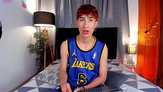 NovaaWheler online show from February 28, 9:58 am