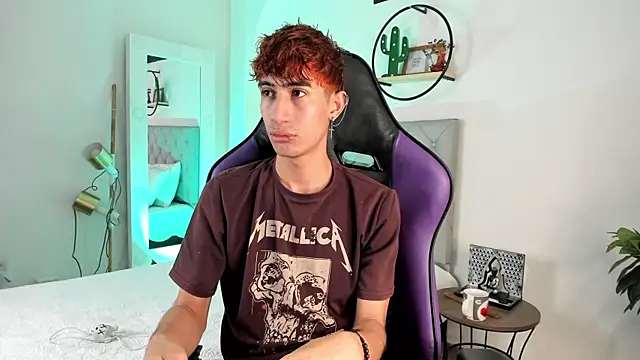 NovaaWheler online show from March 1, 4:37 am