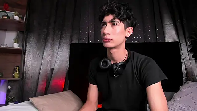 NovaaWheler online show from November 21, 7:23 pm