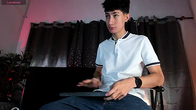 NovaaWheler online show from March 6, 12:01 pm