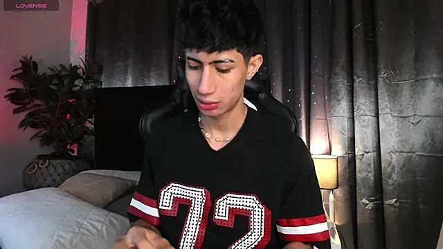 NovaaWheler online show from March 10, 11:37 am