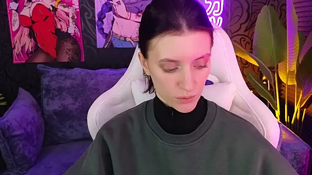 Snapshot of roxy_riot_ chatting on February 22, 7:56 am roxy riot online show from February 22, 7:56 am