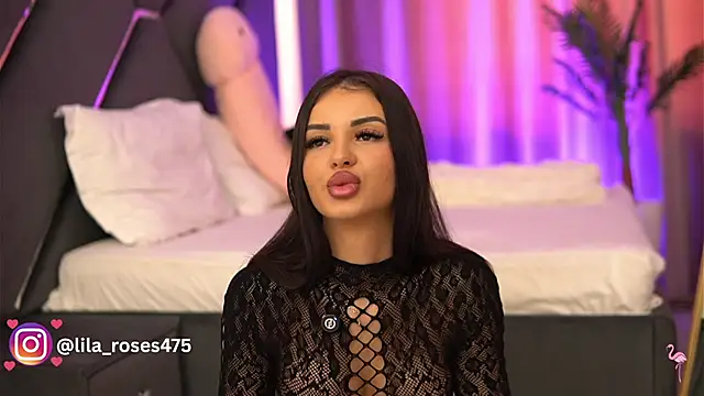 LilaRoses online show from June 17, 4:37 am