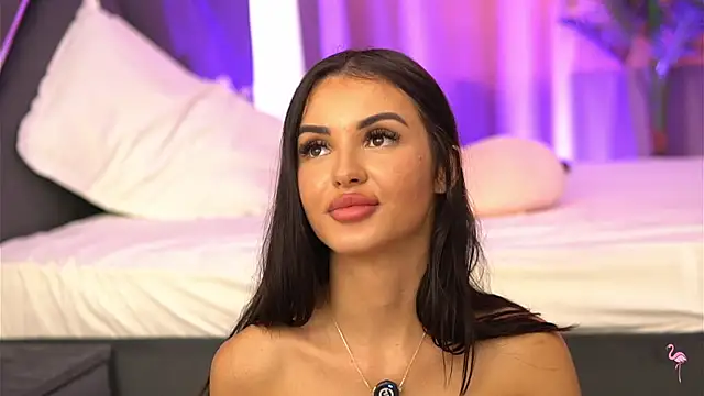 LilaRoses online show from June 29, 10:15 am