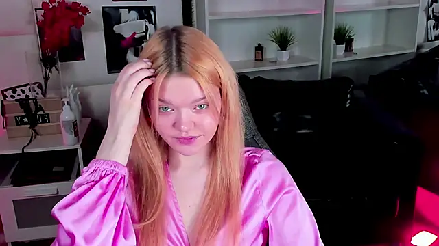 Snapshot of AdeleCartier chatting on March 1, 7:41 am AdeleCartier online show from March 1, 7:41 am