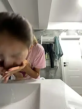 BonyBon29 online show from October 20, 5:52 am