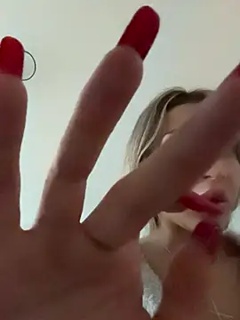 Snapshot of BonyBon29 chatting on December 16, 6:07 am BonyBon29 online show from December 16, 6:07 am