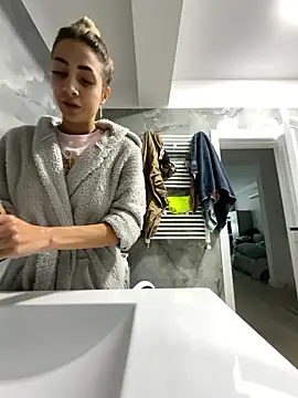 Snapshot of BonyBon29 chatting on January 16, 7:01 am BonyBon29 online show from January 16, 7:01 am