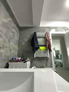 Snapshot of BonyBon29 chatting on January 18, 8:18 am BonyBon29 online show from January 18, 8:18 am