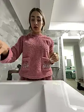 Snapshot of BonyBon29 chatting on March 1, 11:12 am BonyBon29 online show from March 1, 11:12 am