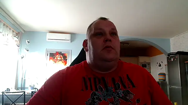 Snapshot of Hotfire-112 chatting on February 5, 8:43 am Hotfire-112 online show from February 5, 8:43 am