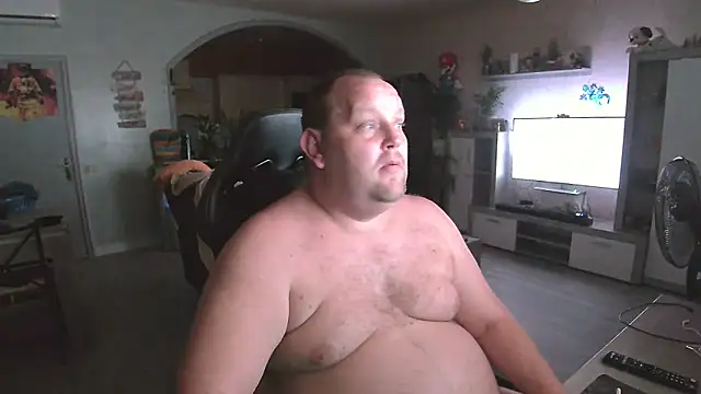 Hotfire-112 online show from May 13, 9:44 pm