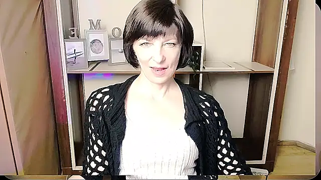  AngeliaFlow  online show from June 12, 7:18 am