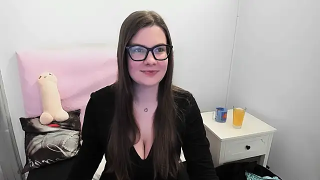 CarolineFlirt online show from March 12, 3:18 pm