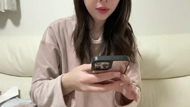 -KURUMI- online show from May 13, 8:01 am