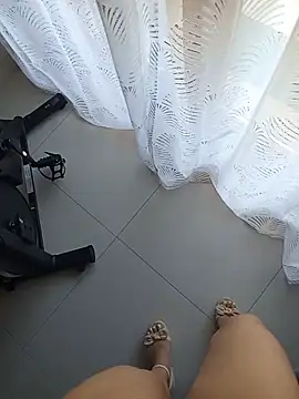 bambolina sexy1985 online show from July 10, 10:29 am