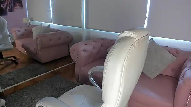 Piia Angeel1 online show from March 21, 12:50 pm