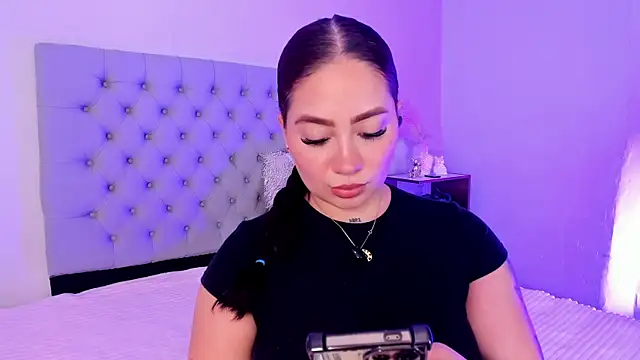 Snapshot of Morgan_Wright chatting on December 22, 7:33 pm Morgan Wright online show from December 22, 7:33 pm