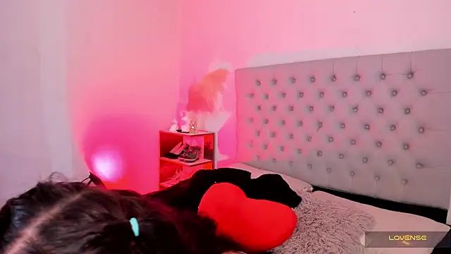 Snapshot of Morgan_Wright chatting on February 28, 4:41 pm Morgan Wright online show from February 28, 4:41 pm