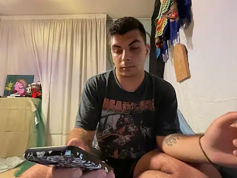 Snapshot of mariokirillcioffi chatting on June 7, 9:18 pm mariokirillcioffi online show from June 7, 9:18 pm