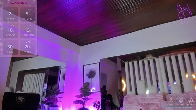 Cloee Rainbow1 online show from October 3, 11:40 am